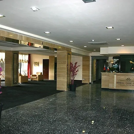 فندق Regal Park