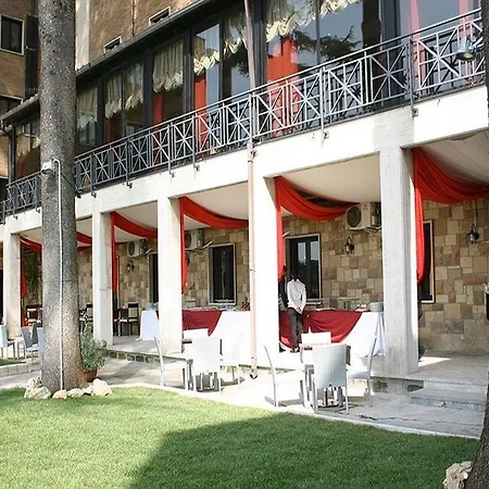 Regal Park روما
