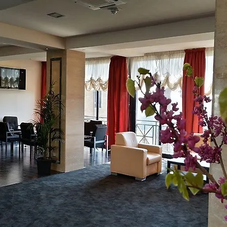 Отель Regal Park 4*
