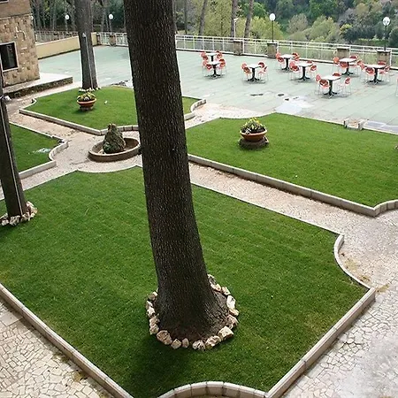 Отель Regal Park 4*