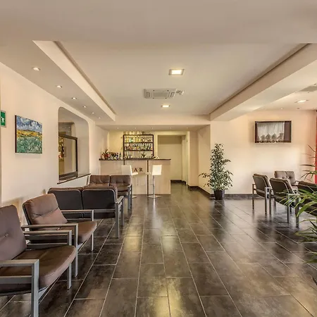 Отель Regal Park 4*